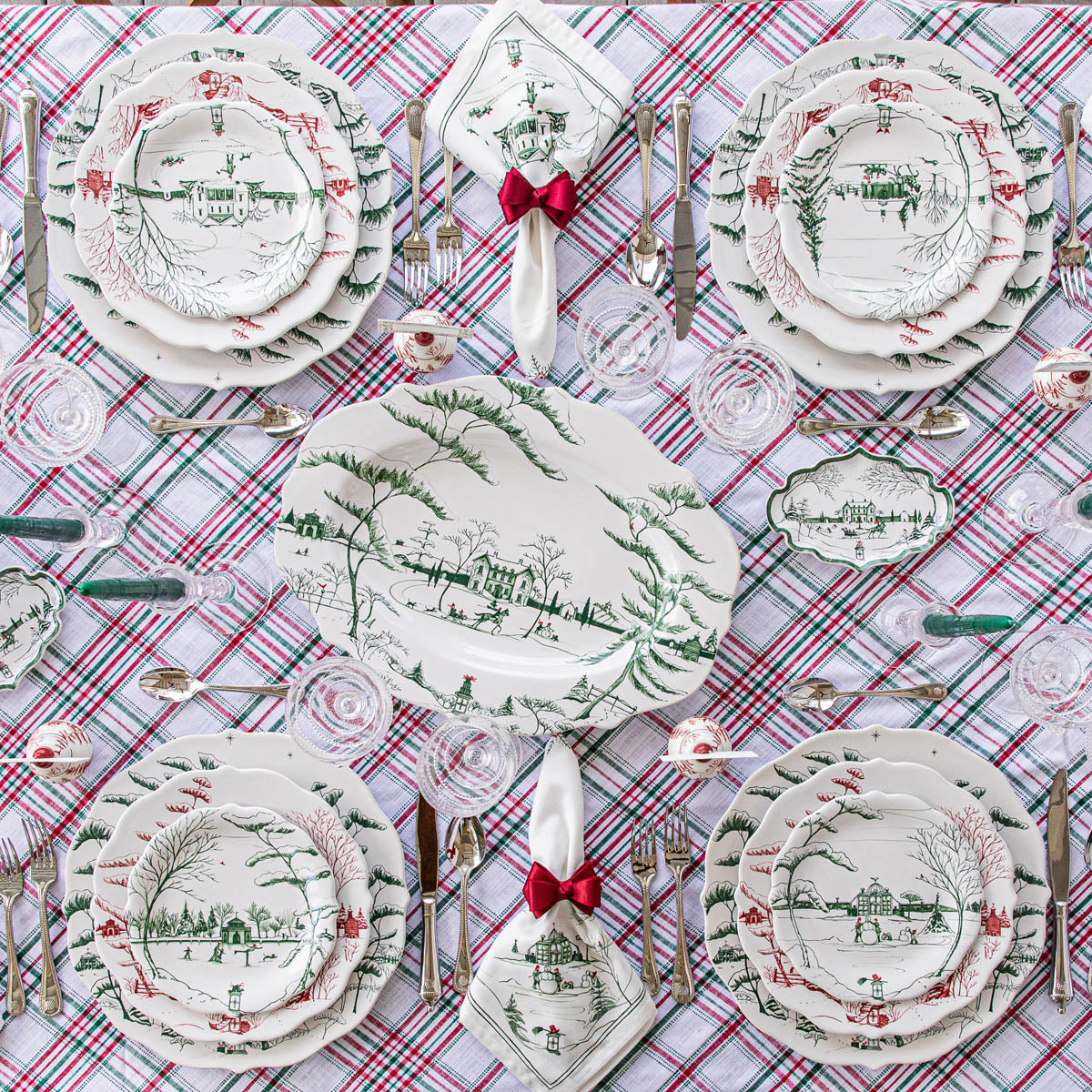 Country Estate Winter Frolic Tray - Evergreen