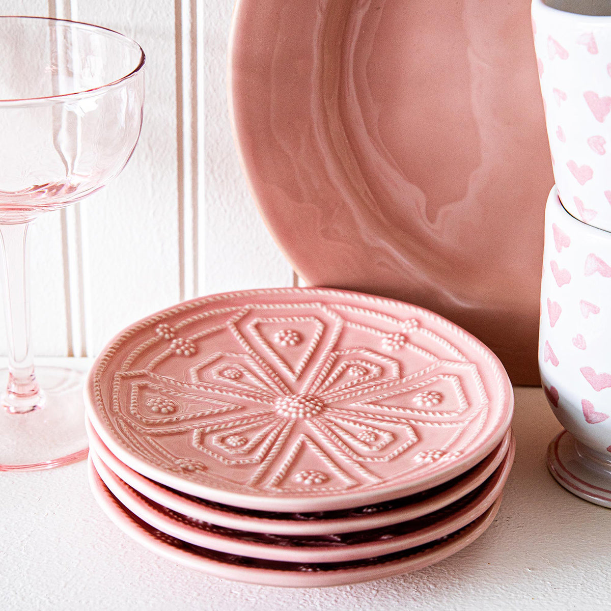 
Jardins Du Monde Side/Cocktail Plate Assorted- Blush
