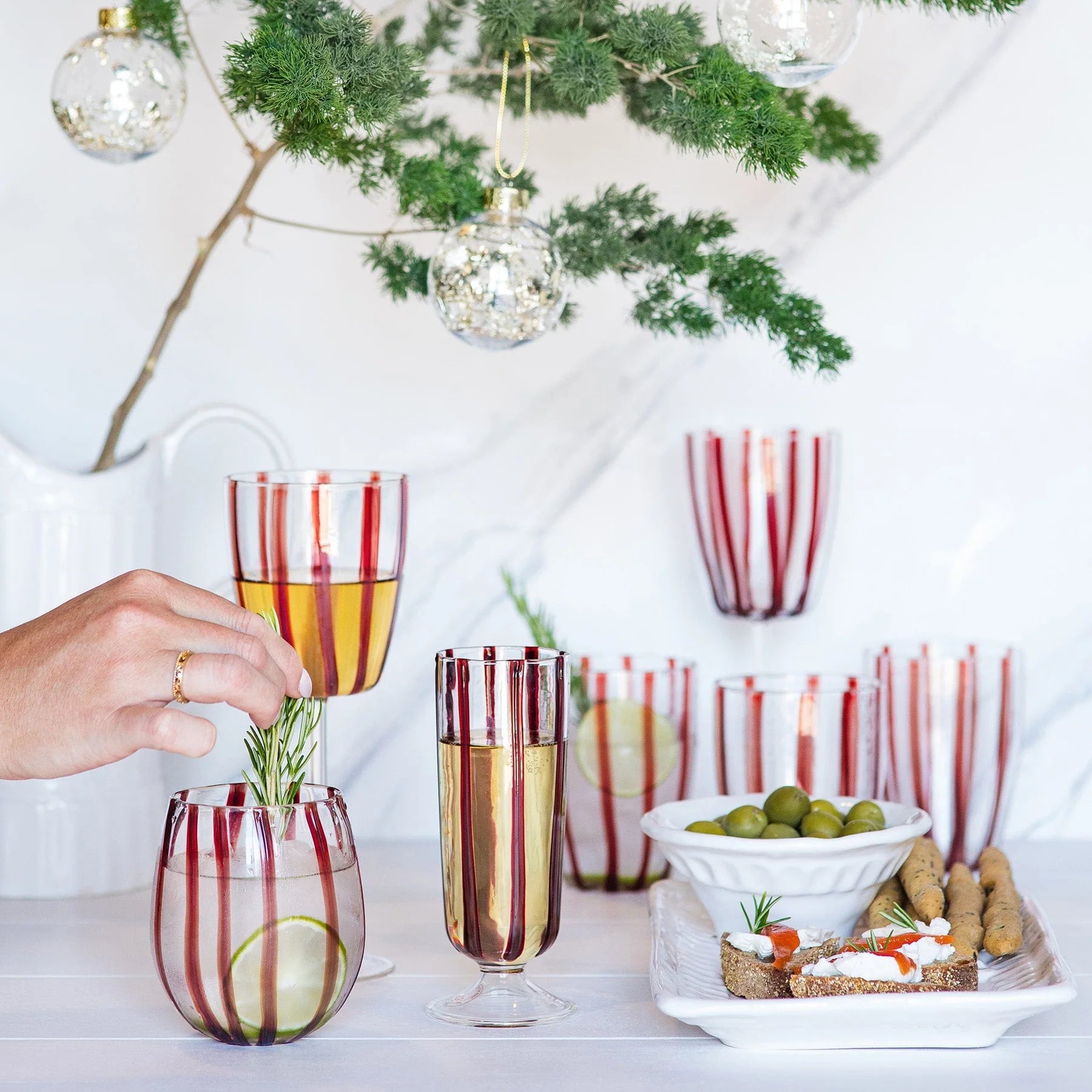 Nuovo Stripe Red Tall Tumbler