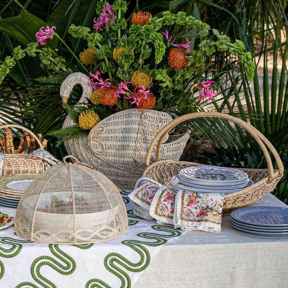 Provence Rattan Whitewash Swan Basket