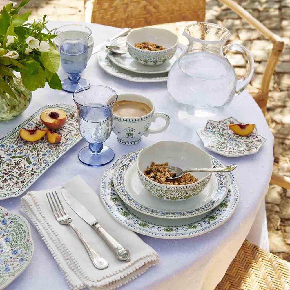 Villa Seville 16pc Place Setting - Chambray