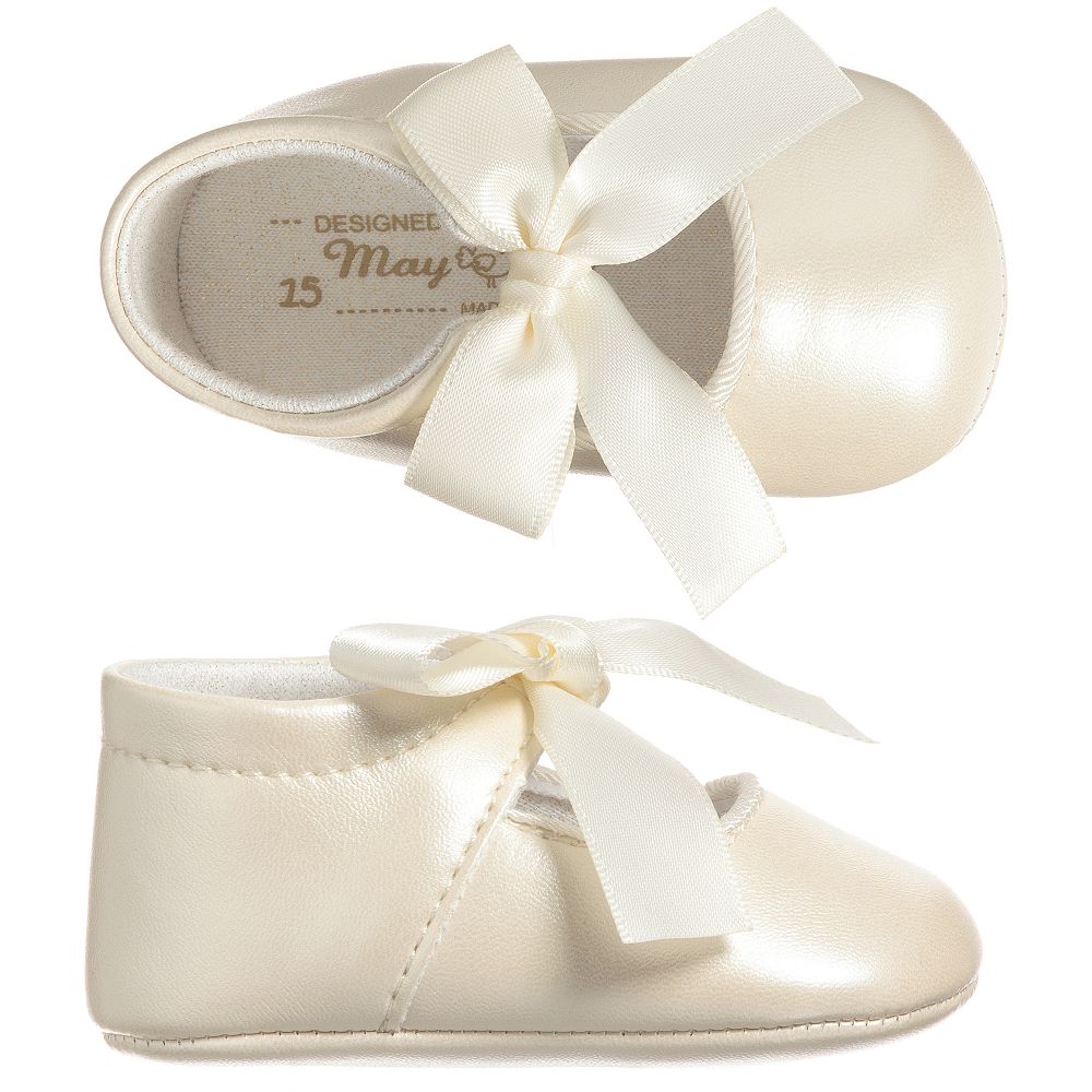 Ivory Ribbon Pre-Walker Shoes