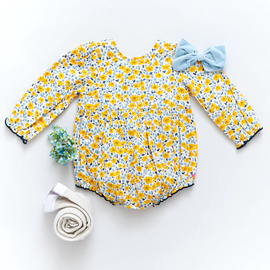 Golden Daisy Ditsy Floral Amma Bubble