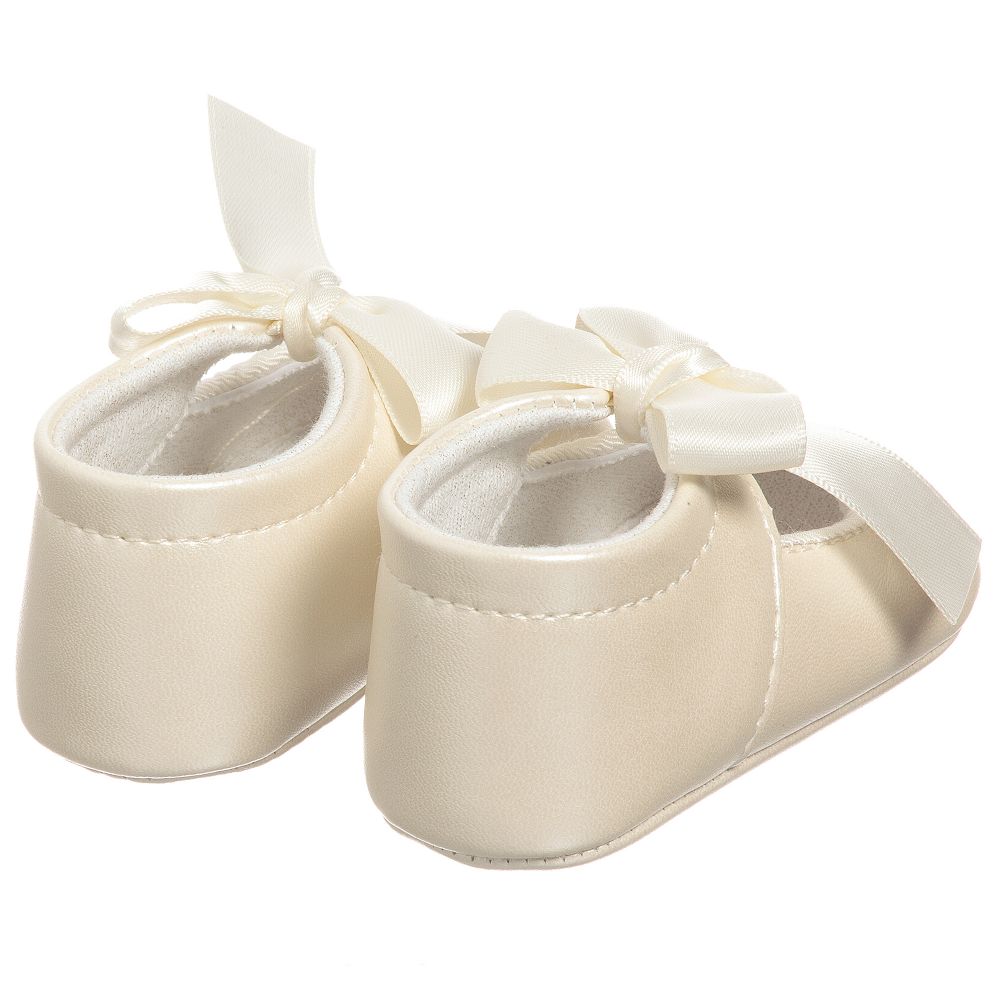 Ivory Ribbon Pre-Walker Shoes