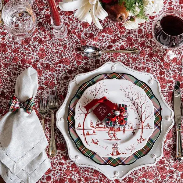 Country Estate Winter Frolic Ruby Dinner Plate Christmas Eve 